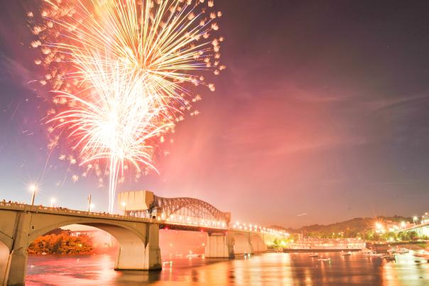 Fireworks_Market Street Bridge