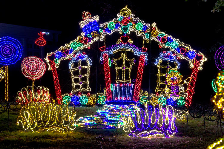 Rock City_EGL_Gingerbread House